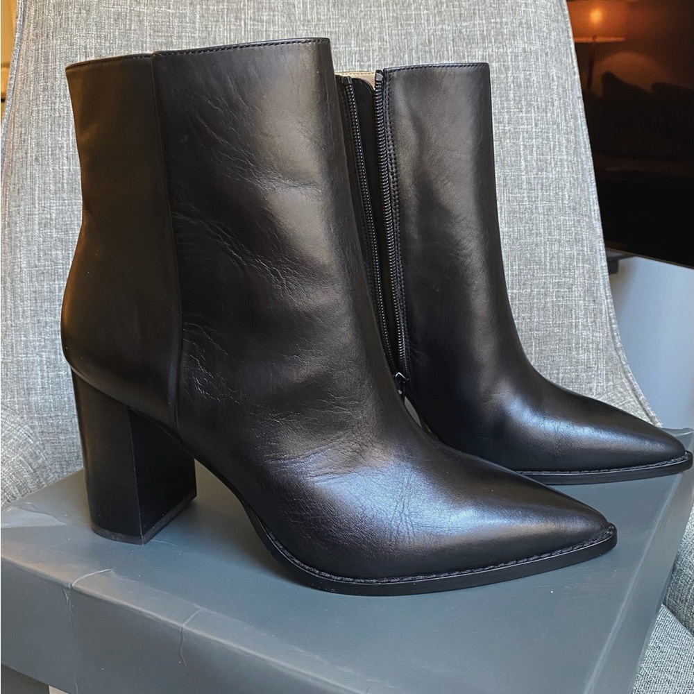 NWT Size 8 Black Leather Ann Taylor Booties - New in Box